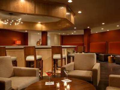 Wyndham Columbus Hotel 3*